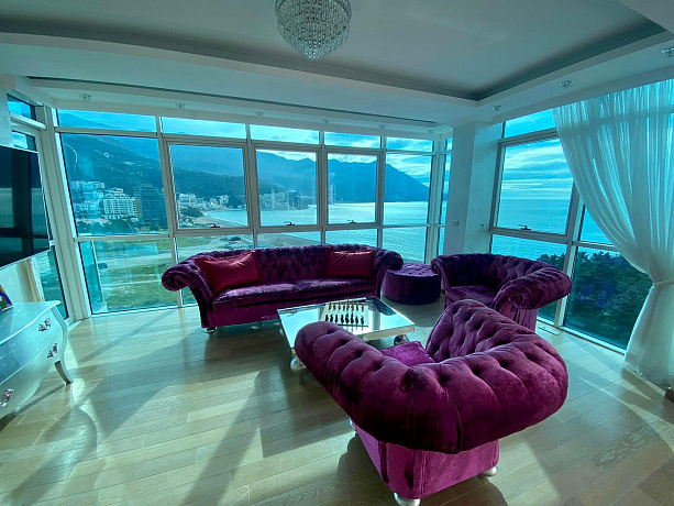 Penthouse in Becici for sale with panoramic sea view